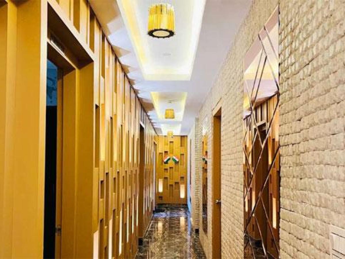 Mirror Spa